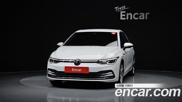 Volkswagen Golf (VIII) 2.0 TDI Premium 2022 — фото 3