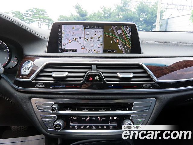 BMW 7 Series (G11) 730d xDrive 2016 — фото 18