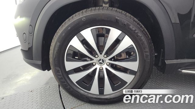 Mercedes-Benz GLE-Class (W167) GLE300d 4MATIC 2024 — фото 5