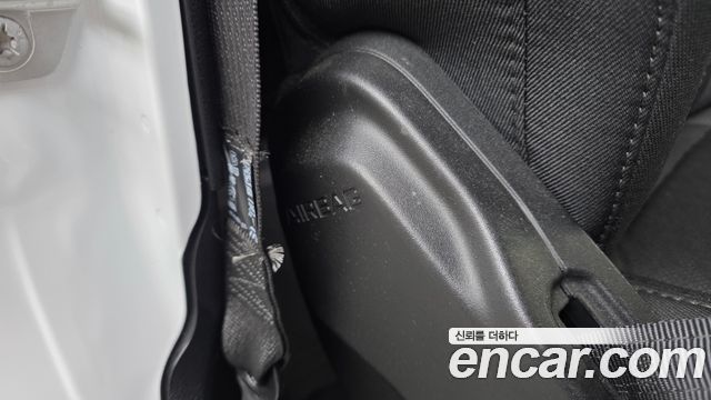 Jeep Wrangler (JL) 2.0 Sport 4Door Willys Edition 2020 — фото 13