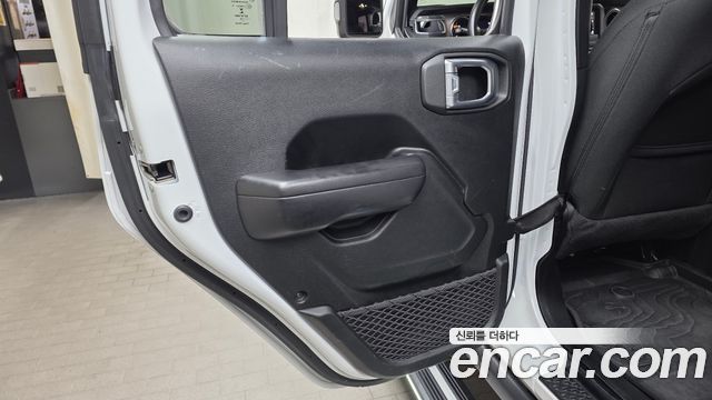 Jeep Wrangler (JL) 2.0 Sport 4Door Willys Edition 2020 — фото 25