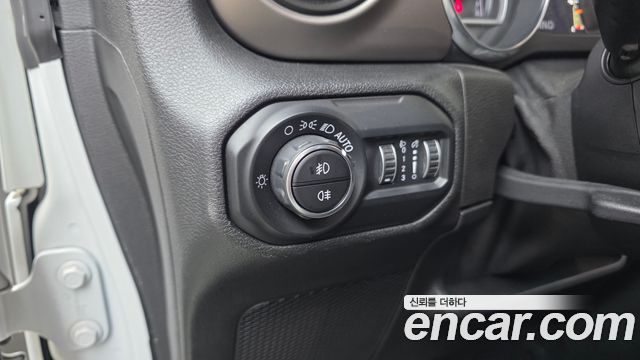 Jeep Wrangler (JL) 2.0 Sport 4Door Willys Edition 2020 — фото 27