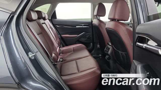 Kia Seltos Gasoline 1.6 Turbo 2WD Signature 2022 — фото 11