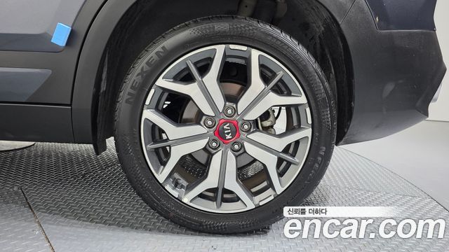 Kia Seltos Gasoline 1.6 Turbo 2WD Signature 2022 — фото 21