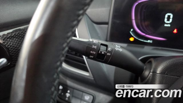 Kia Seltos Gasoline 2.0 2WD Signature 2023 — фото 40