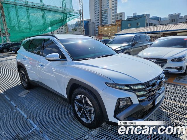 Hyundai Tucson (NX4) Gasoline 1.6 Turbo 4WD Inspiration 2024 — фото 8