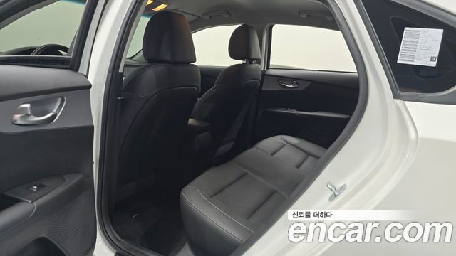 Kia K3 (II) 1.6 Prestige 2022 — фото 11