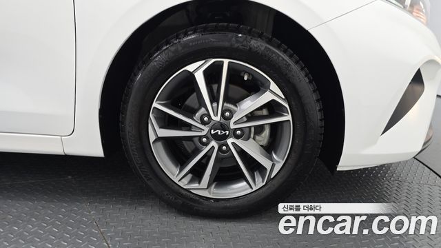 Kia K3 (II) 1.6 Prestige 2022 — фото 21