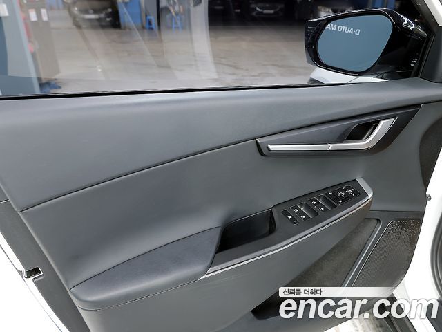 Kia EV6 Long Range Light 2022 — фото 18