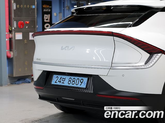 Kia EV6 Long Range Light 2022 — фото 21