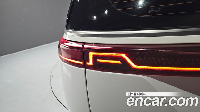 Kia Carnival (IV) Gasoline 9-Seater Signature 2023 — фото 23