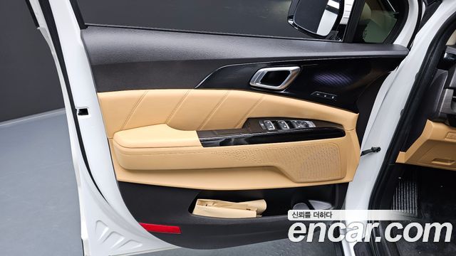 Kia Carnival (IV) Gasoline 9-Seater Signature 2023 — фото 24