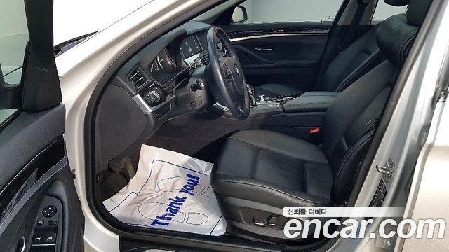 BMW 5 Series (F10) 520d 2011 — фото 8