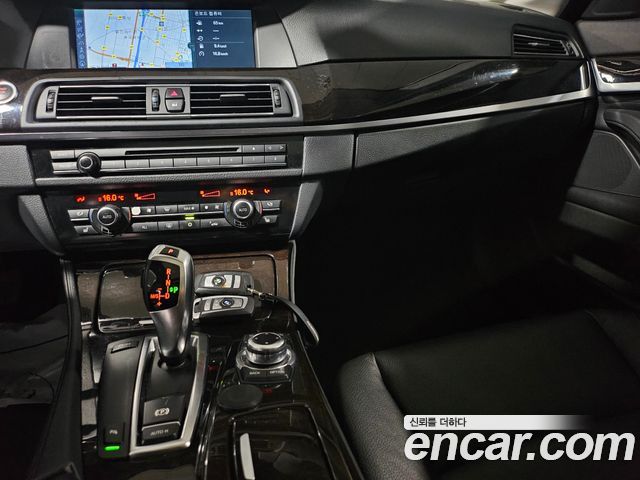 BMW 5 Series (F10) 520d 2011 — фото 10