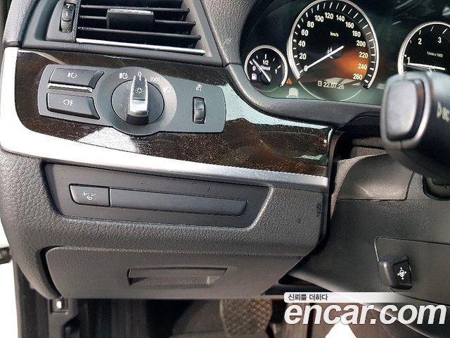 BMW 5 Series (F10) 520d 2011 — фото 15