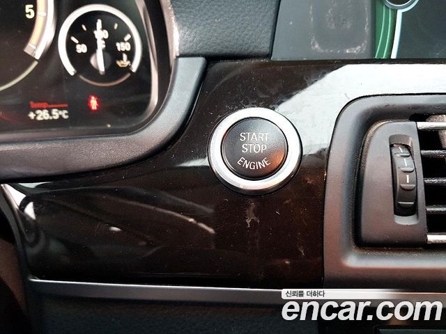 BMW 5 Series (F10) 520d 2011 — фото 16