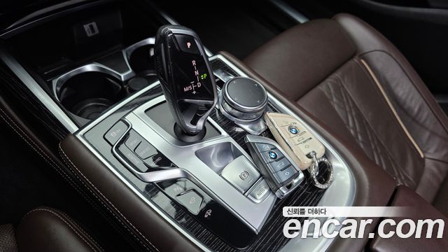 BMW 7 Series (G11) 740Li xDrive M Sport Package 2017 — фото 9