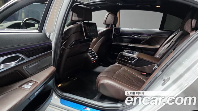 BMW 7 Series (G11) 740Li xDrive M Sport Package 2017 — фото 16