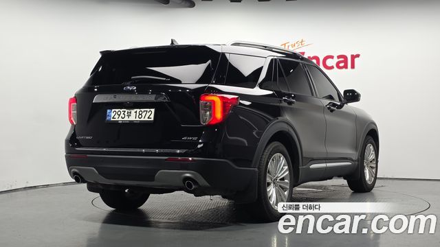 Ford Explorer (VI) 2.3 LimIted 4WD 2022 — фото 2