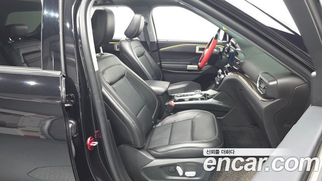 Ford Explorer (VI) 2.3 LimIted 4WD 2022 — фото 32