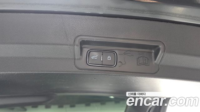 Ford Explorer (VI) 2.3 LimIted 4WD 2022 — фото 36
