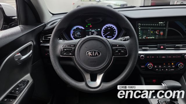 Kia Niro 1.6 HEV Luxury 2021 — фото 15