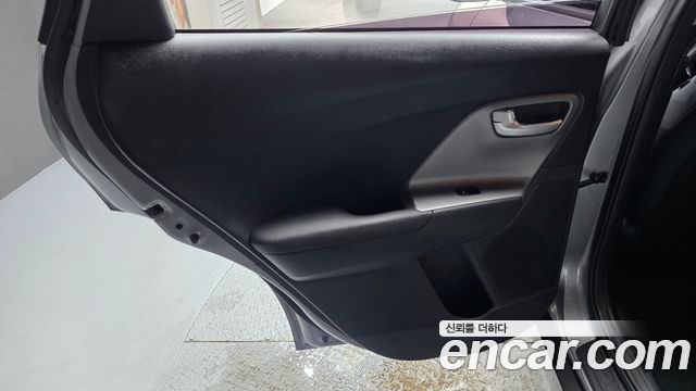 Kia Niro 1.6 HEV Luxury 2021 — фото 25
