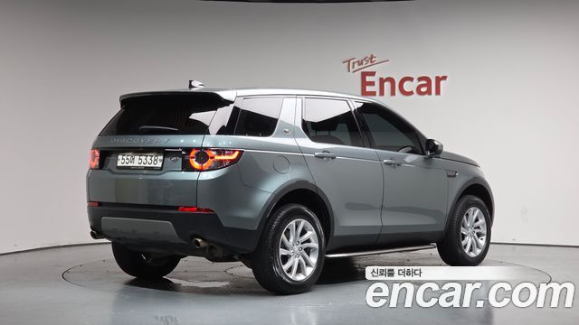 Land Rover Discovery Sport 2.0 TD4 SE 2018 — фото 2