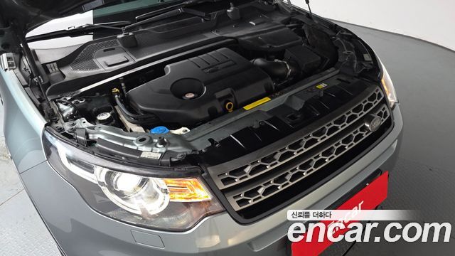 Land Rover Discovery Sport 2.0 TD4 SE 2018 — фото 6
