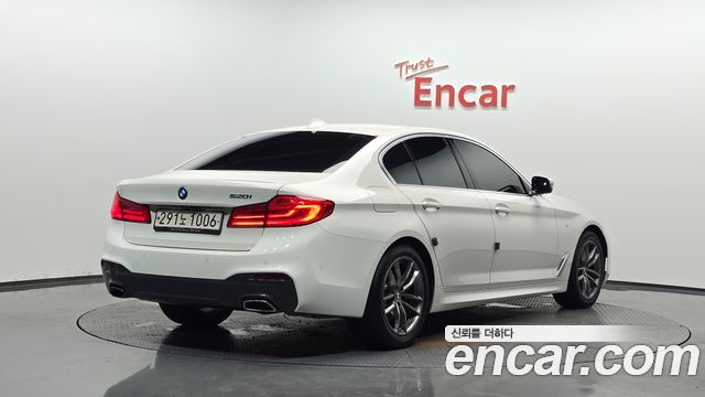 BMW 5 Series (G30) 520i M Sport 2020 — фото 2