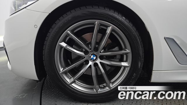 BMW 5 Series (G30) 520i M Sport 2020 — фото 5
