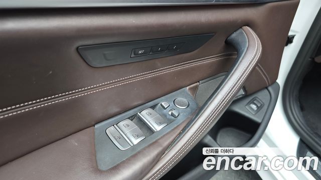BMW 5 Series (G30) 520i M Sport 2020 — фото 37