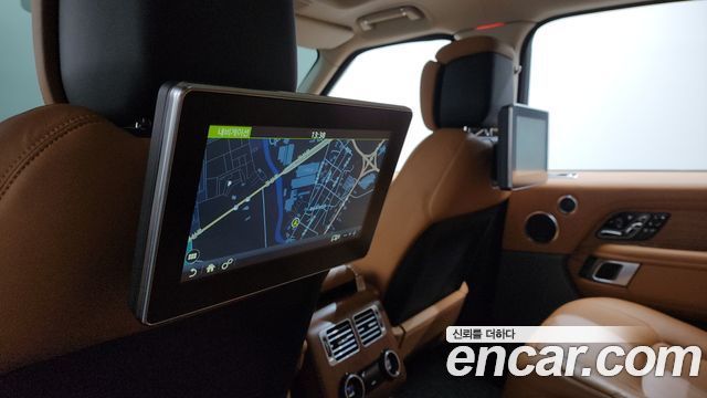 Land Rover Range Rover (IV) D350 AB Disel 2022 — фото 18