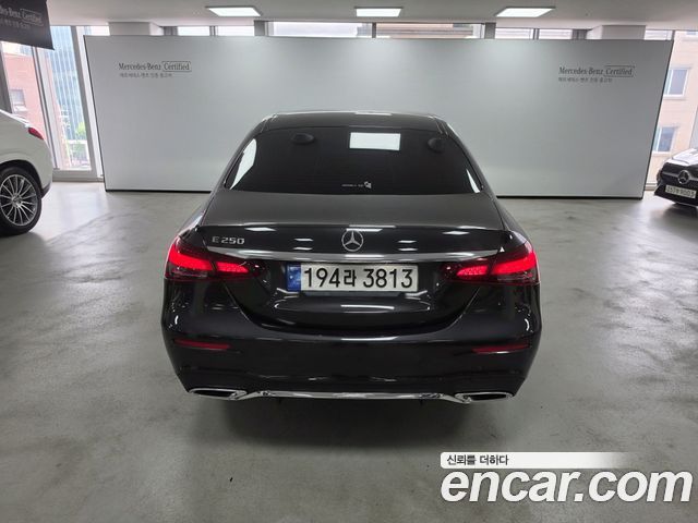Mercedes-Benz E-Class (W213) E250 AMG Line 2023 — фото 4