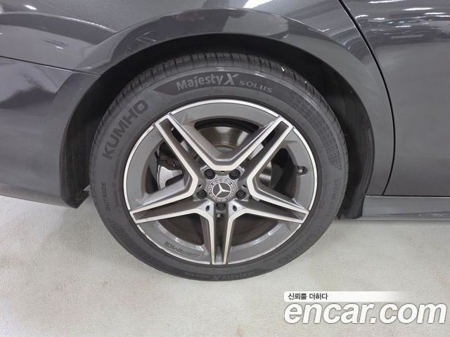 Mercedes-Benz E-Class (W213) E250 AMG Line 2023 — фото 5