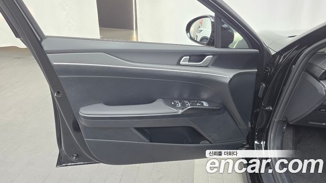 Kia K5 (III) 2.0 Prestige 2024 — фото 30