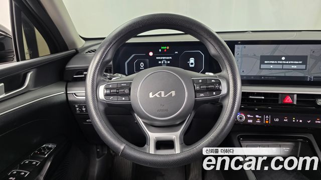 Kia K5 (III) 2.0 Prestige 2024 — фото 16