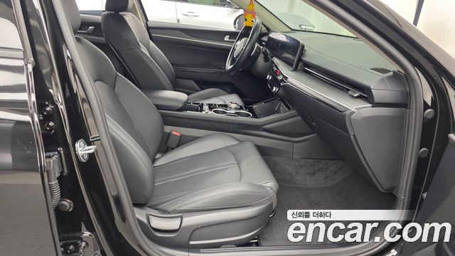 Kia K5 (III) 2.0 Prestige 2024 — фото 32