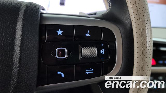Genesis GV70 2.5T Gasoline 2WD 2025 — фото 16