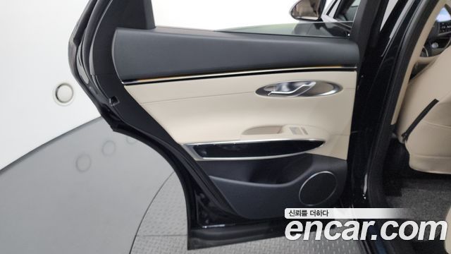 Genesis GV70 2.5T Gasoline 2WD 2025 — фото 25