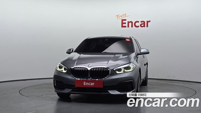 BMW 1 Series (F40) 120i Advantage 2022 — фото 3