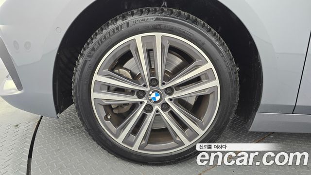 BMW 1 Series (F40) 120i Advantage 2022 — фото 5