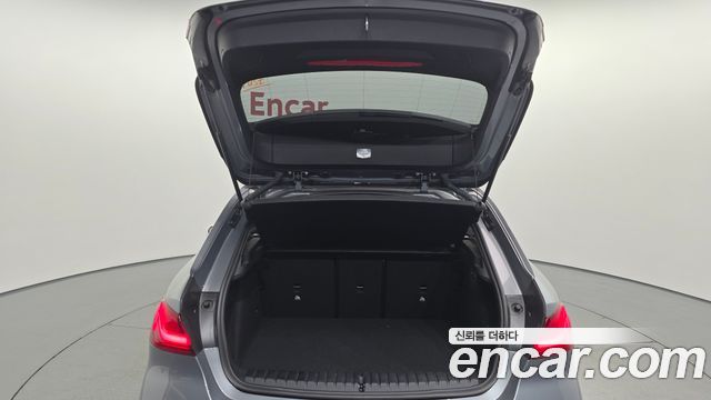 BMW 1 Series (F40) 120i Advantage 2022 — фото 17