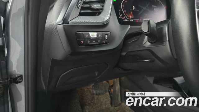BMW 1 Series (F40) 120i Advantage 2022 — фото 19