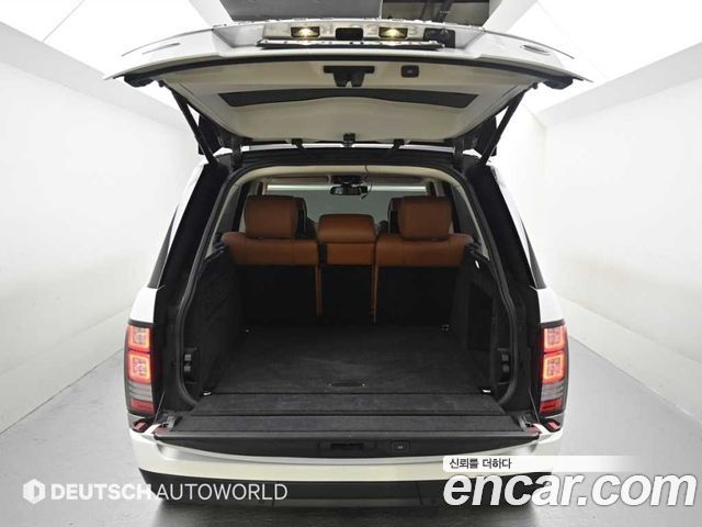 Land Rover Range Rover (IV) 4.4 SDV8 AB LWB DIESEL 2016 — фото 21