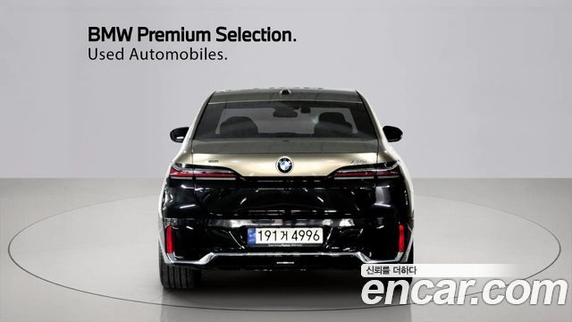 BMW 7 Series (G70) 740i xDrive M Sport 2024 — фото 4
