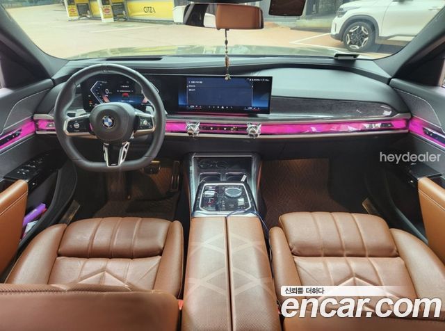 BMW 7 Series (G70) 740i xDrive M Sport 2024 — фото 7