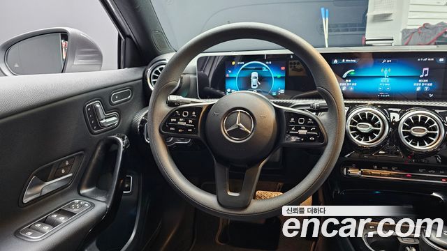Mercedes-Benz A-Class (W177) A250 4MATIC Sedan 2020 — фото 13