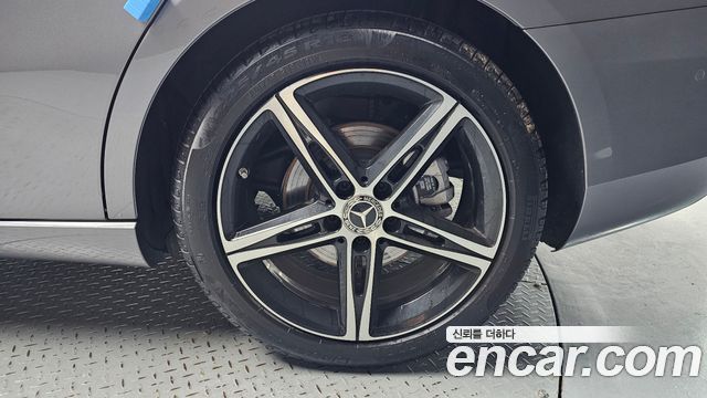 Mercedes-Benz A-Class (W177) A250 4MATIC Sedan 2020 — фото 21