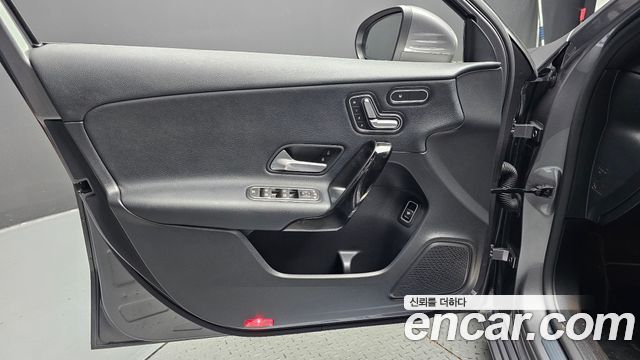Mercedes-Benz A-Class (W177) A250 4MATIC Sedan 2020 — фото 24